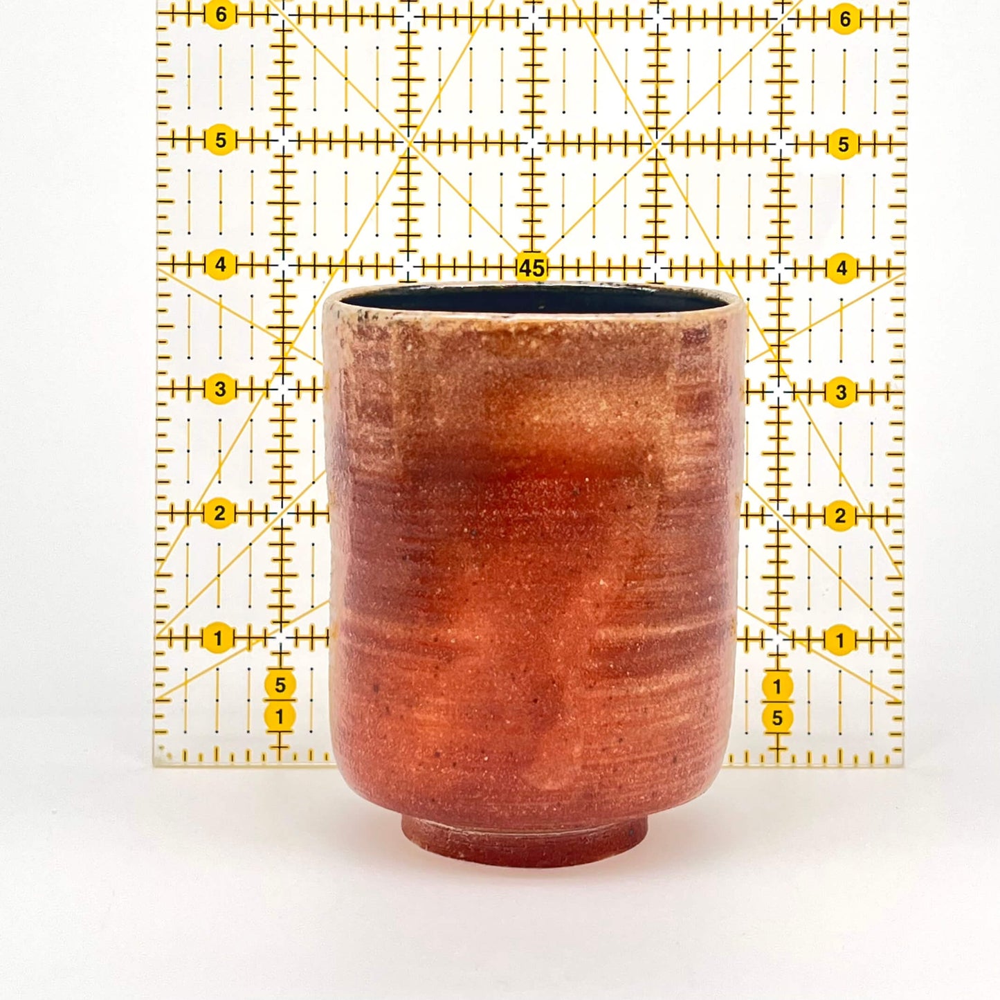Medium cup