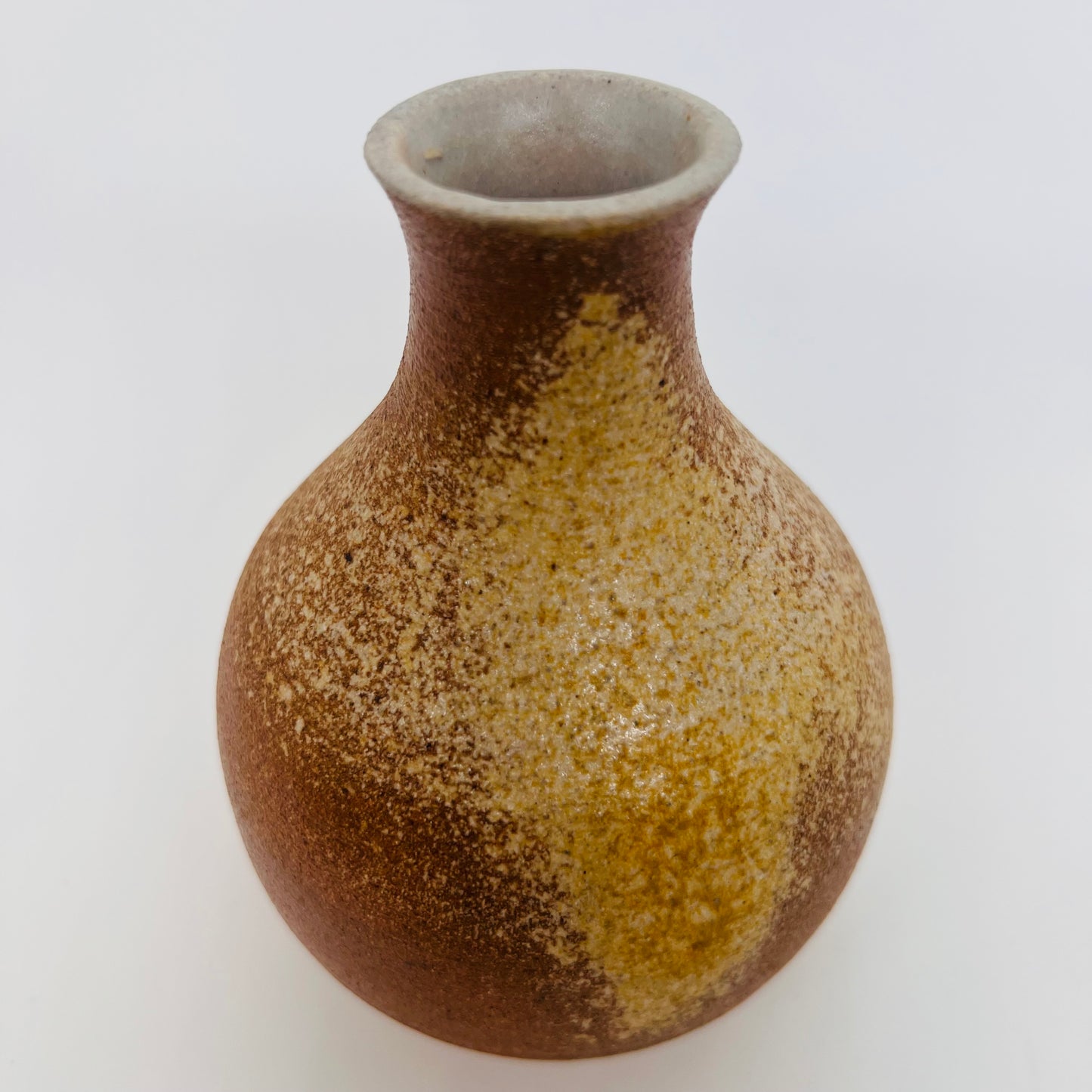 Sake bottle and cups set